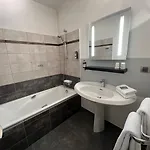 Logis Hotel-restaurant Saint Hotel Anse