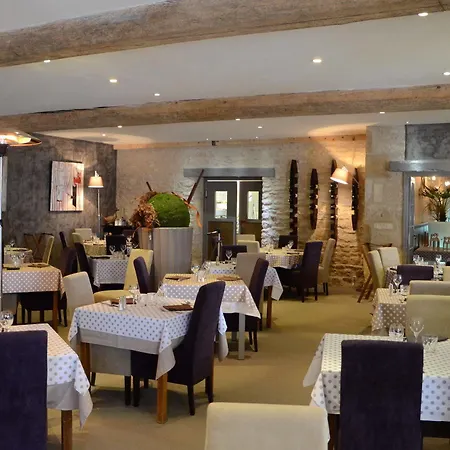 Hotel Logis Hotel-restaurant Saint 3*