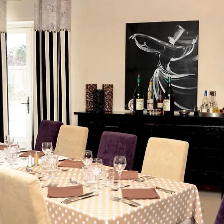 Logis Hotel-restaurant Saint 3*