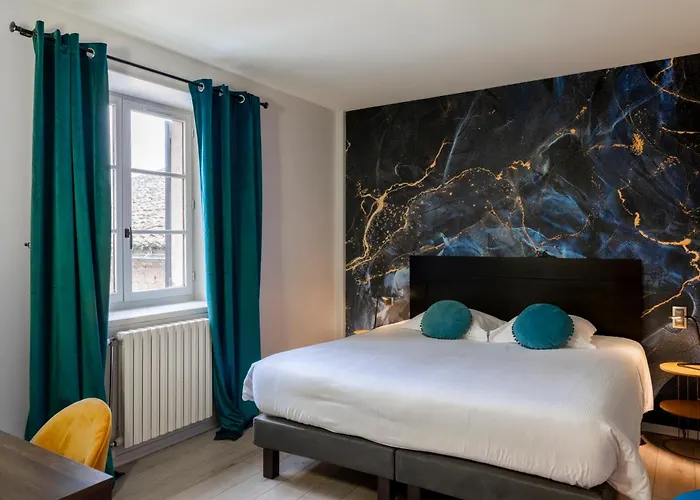 Hotell Logis Hotel Restaurant Saint Romain 3*