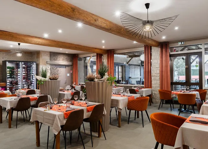 Logis Hotel Restaurant Saint Romain Hotell