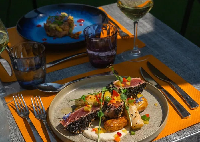 Hotell Logis Hotel Restaurant Saint Romain 3*