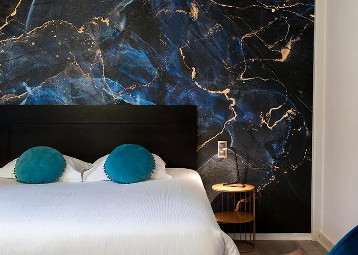 Hotell Logis Hotel Restaurant Saint Romain Anse
