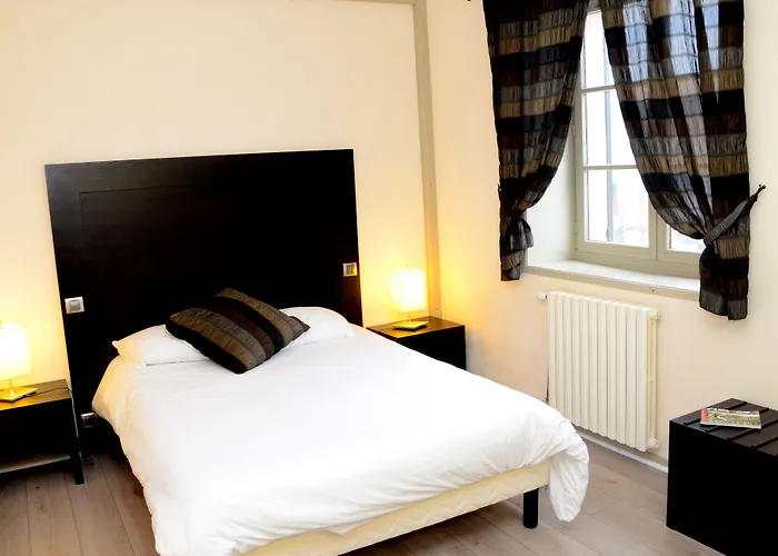 Logis Hotel Restaurant Saint Romain Hotell