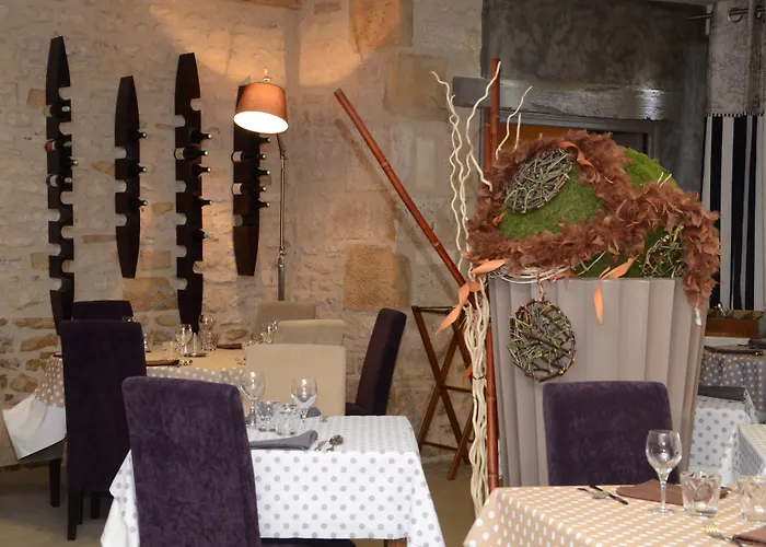 Hotell Logis Hotel Restaurant Saint Romain 3*