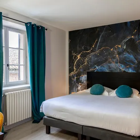 Hotel Logis Restaurant Saint 3*