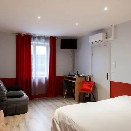 Logis Restaurant Saint Hotel 3*