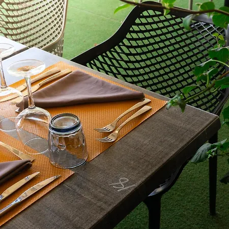 Hotel Logis Restaurant Saint Anse