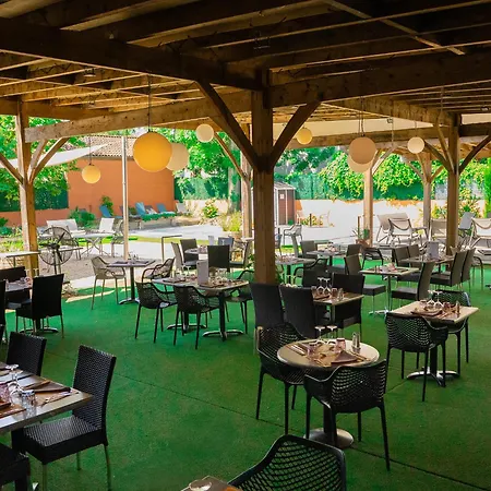 Logis Restaurant Saint Hotel