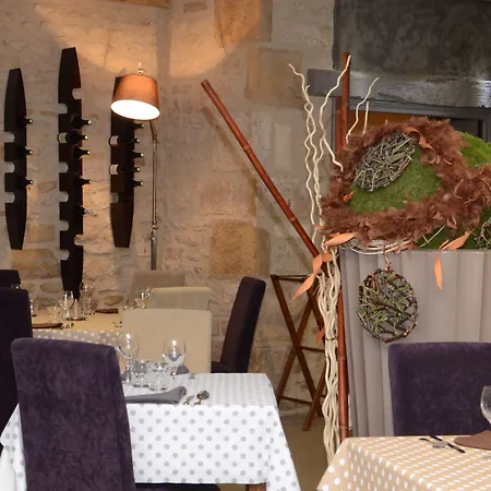 Hotel Logis Restaurant Saint 3*