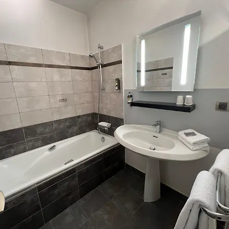 Logis Hotel-restaurant Saint Hotel Anse