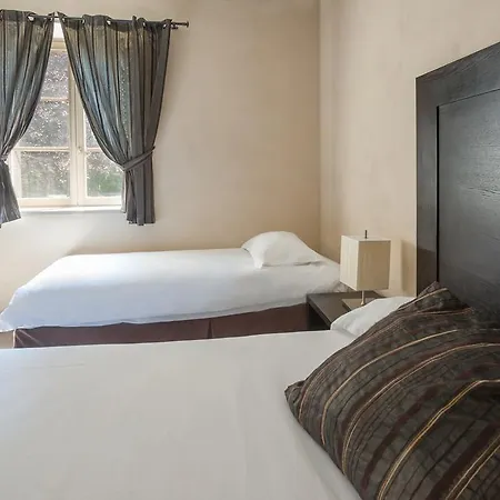 Hotel Logis Restaurant Saint 3*